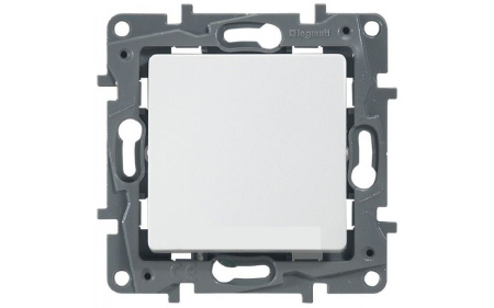 Переключатель 10А винты (белый) Etika в Минске - изображение Изображение: переключатель 10а винты (белый) etika в Минске